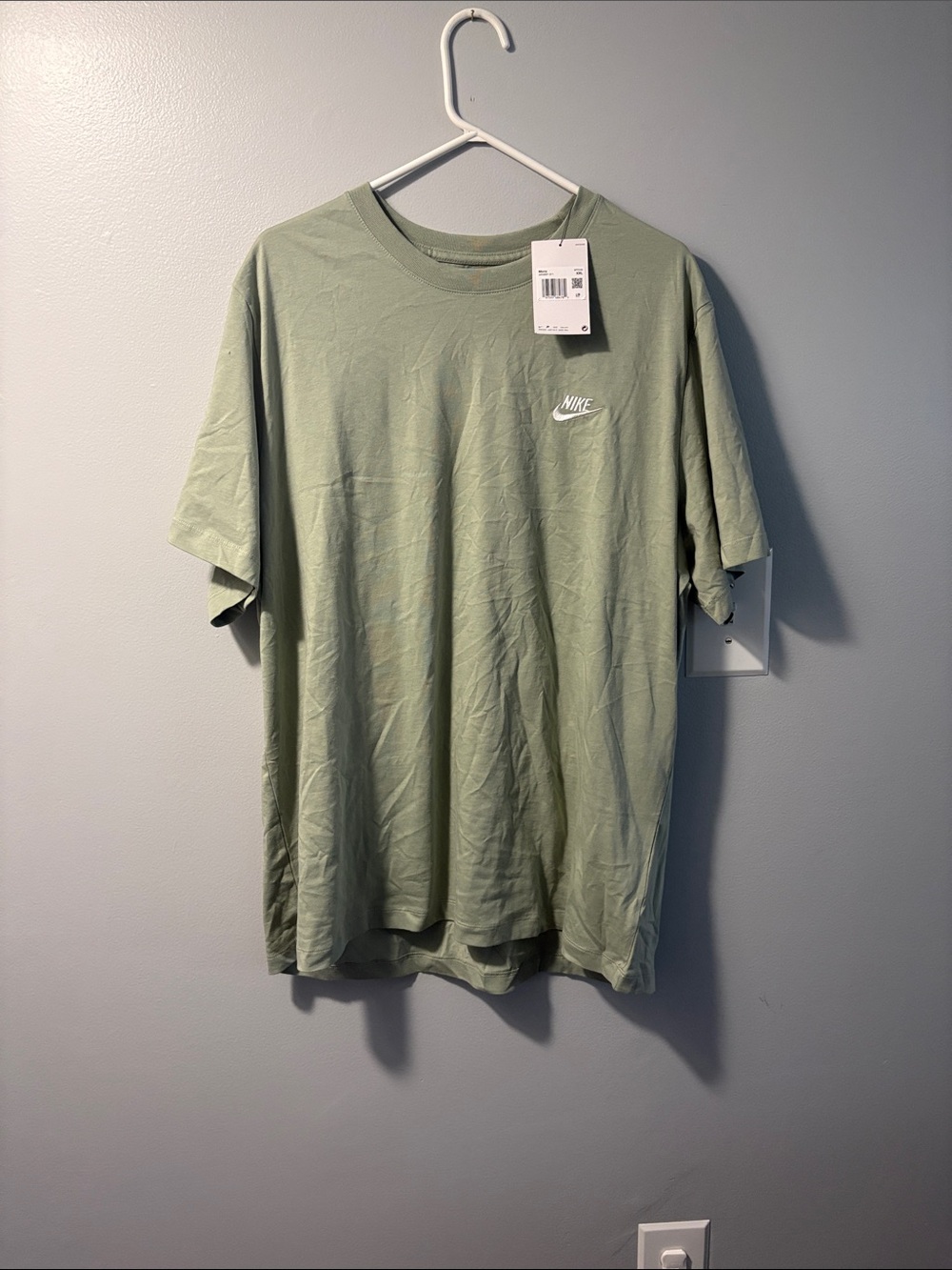 Nike Men’s Olive Green Short Sleeve Crew Tee